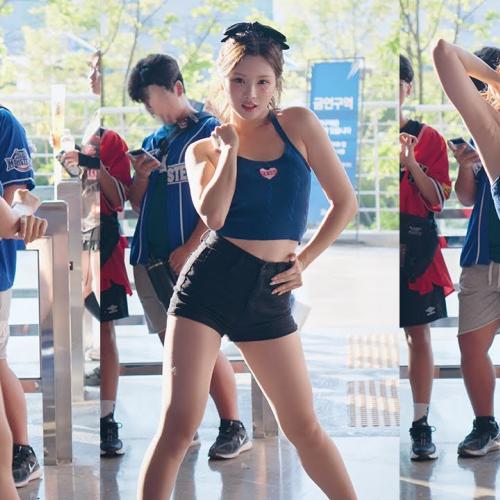 씨스타 So Cool 게릴라공연 김정원 치어리더 240824