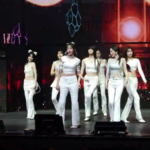 251012 tripleS(트리플에스) 'Rising' 직캠(fancam) @concert 콘서트 알피 @%
