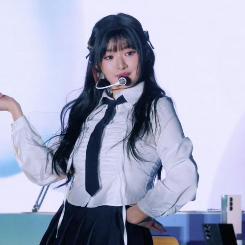 [4K] 241105 피프티피프티 아테나 Starry Night 직캠 (FIFTY FIFTY ATHENA FanCam)