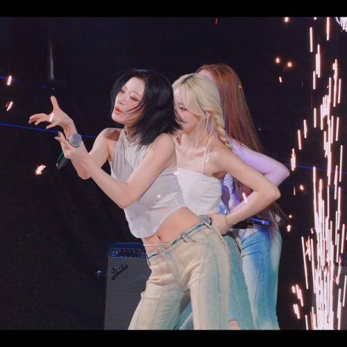 Billlie(빌리) WORK '시윤' 이천 설봉산 별빛축제 (260801)
