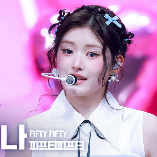 [얼빡직캠 4K] 피프티피프티 아테나 'Pookie' (FIFTY FIFTY ATHENA Facecam) @뮤직뱅크(Music Bank) 250502