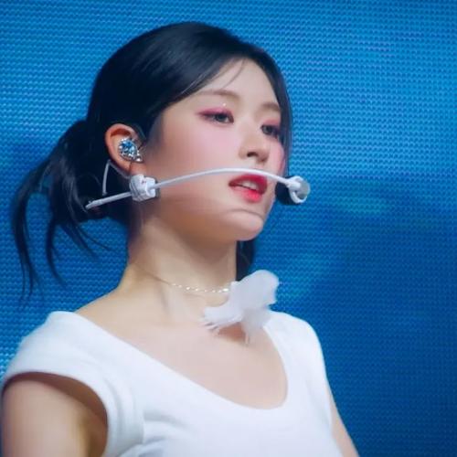 [4K] 240920 피프티피프티 아테나 Gravity 직캠 (FIFTY FIFTY ATHENA FanCam)