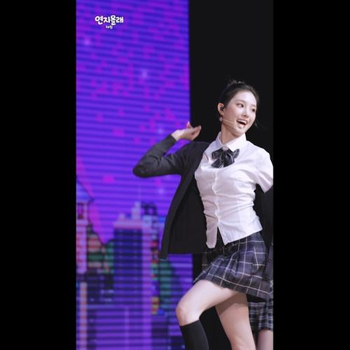 260930 트리플에스(tripleS) 지연(JiYeon) - Rising + Love2Love Fancam 롯데월드