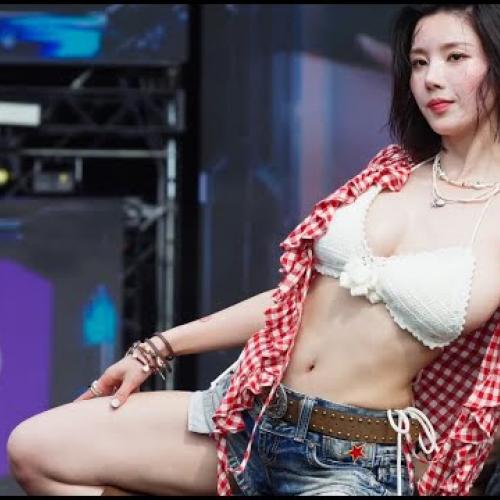 아이즈원  권은비 KWON EUNBI 250706 WATERBOMB 2025