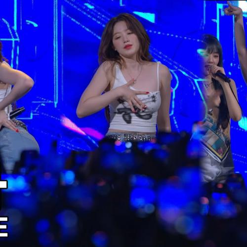 (여자)아이들 슈화 ( Queencard ) 국민대학교 축제 직캠 (G)I-DLE Fancam 230531