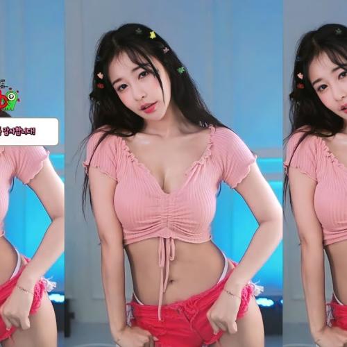 Watch Korea BJ Haru 하루S2 Dance in Pink Hot!!! (B.B.B Leellamarz & TOIL feat. The Quiett)