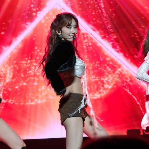 [4K60] 250802 LE SSERAFIM (르세라핌) HOT SAKURA 사쿠라 FOCUS @ EASY CRAZY HOT IN MANILA