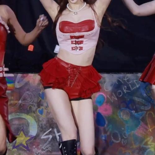 트와이스 사나 'Strategy' (Twice Sana FanCam) #サナ #MinatozakiSana