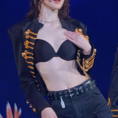 #shuhua #슈화 : POP/STARS : i-dle WORLD TOUR [ Syncopation ] IN BANGKOK [21.03.2026] [4K 60FPS] #아이들