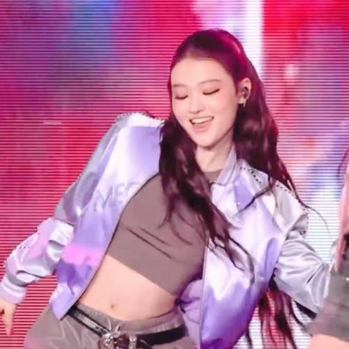 260725 [4K] ACON 2026 MEOVV ELLA focus 직캠 - Dynamite fancam #미야오 #MEOVV #엘라 #ELLA