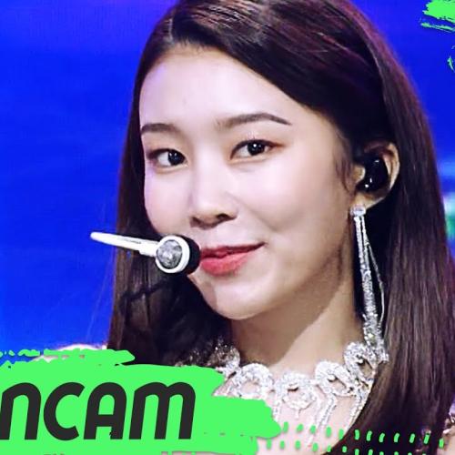 [K-Fancam] 모모랜드 혜빈 직캠 'Yummy Yummy Love' (MOMOLAND HYEBIN Fancam) l @MusicBank 220121